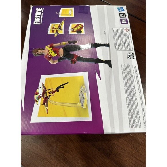 Hasbro Fortnite TNTina with Glider 6 in‎ Action Figure - F5412 - Picture 3 of 3